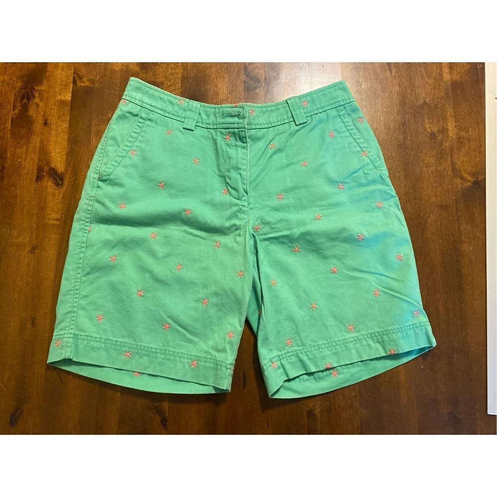LL Bean Shorts Womens 10 Regular Green Pink Embroidered Starfish Pockets Pants